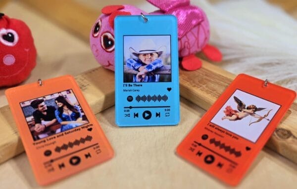Music Player Keychain/ Bag Tag